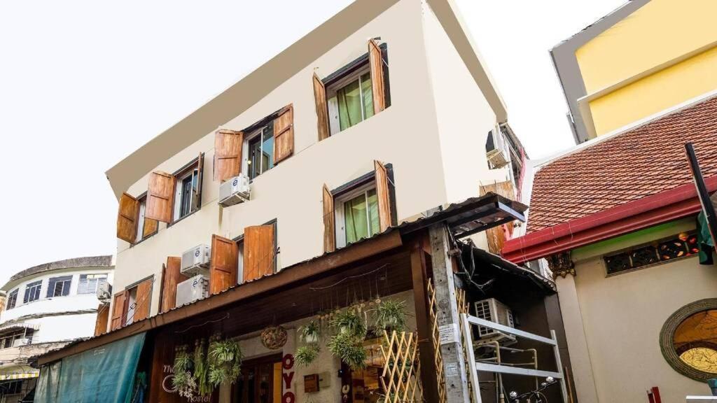 100 Years Building Bangkok Old Town By Seen Hostel Εξωτερικό φωτογραφία